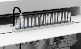 Static charge removal for reaction container before liquid dispensing